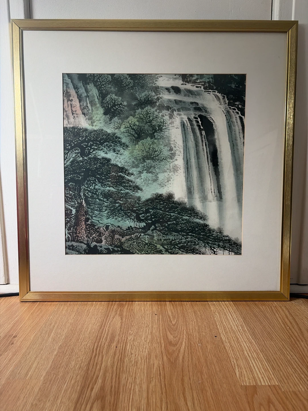 Pair of Chinese Shan Shui Art Prints in Brass-Finish Frames - photo 2