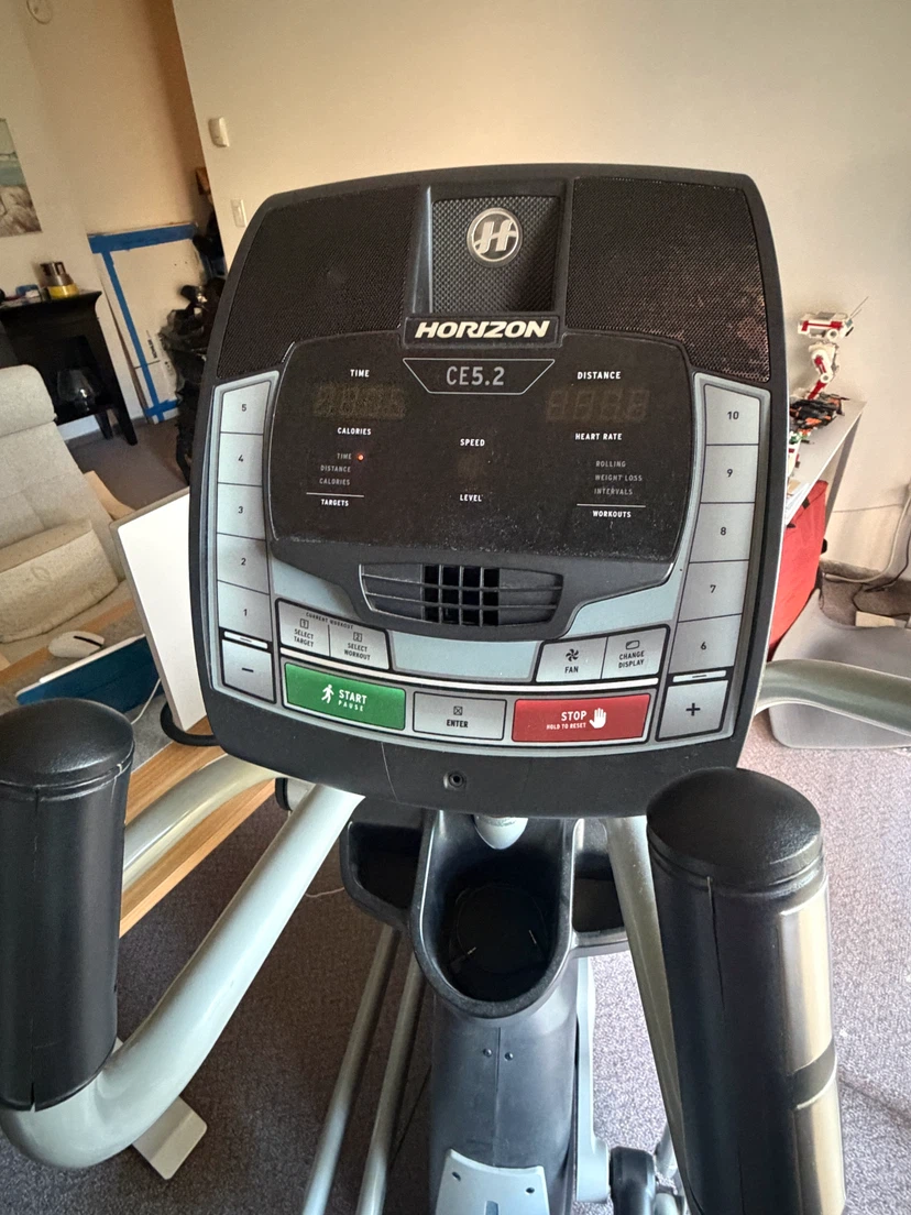 Horizon CE5.2 Elliptical - photo 2