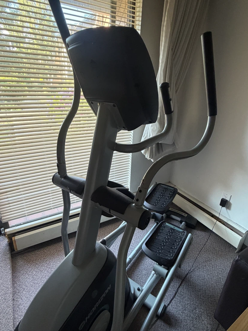 Horizon CE5.2 Elliptical - photo 3