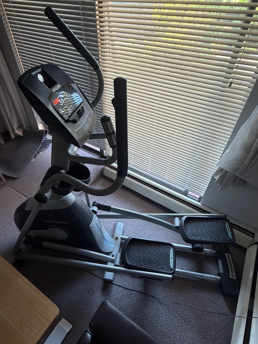 Horizon CE5.2 Elliptical - photo 4