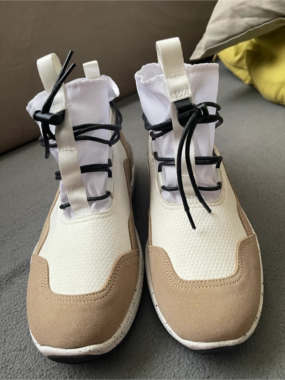 Suicoke White & Tan Sneakers - Size 8 - photo 3