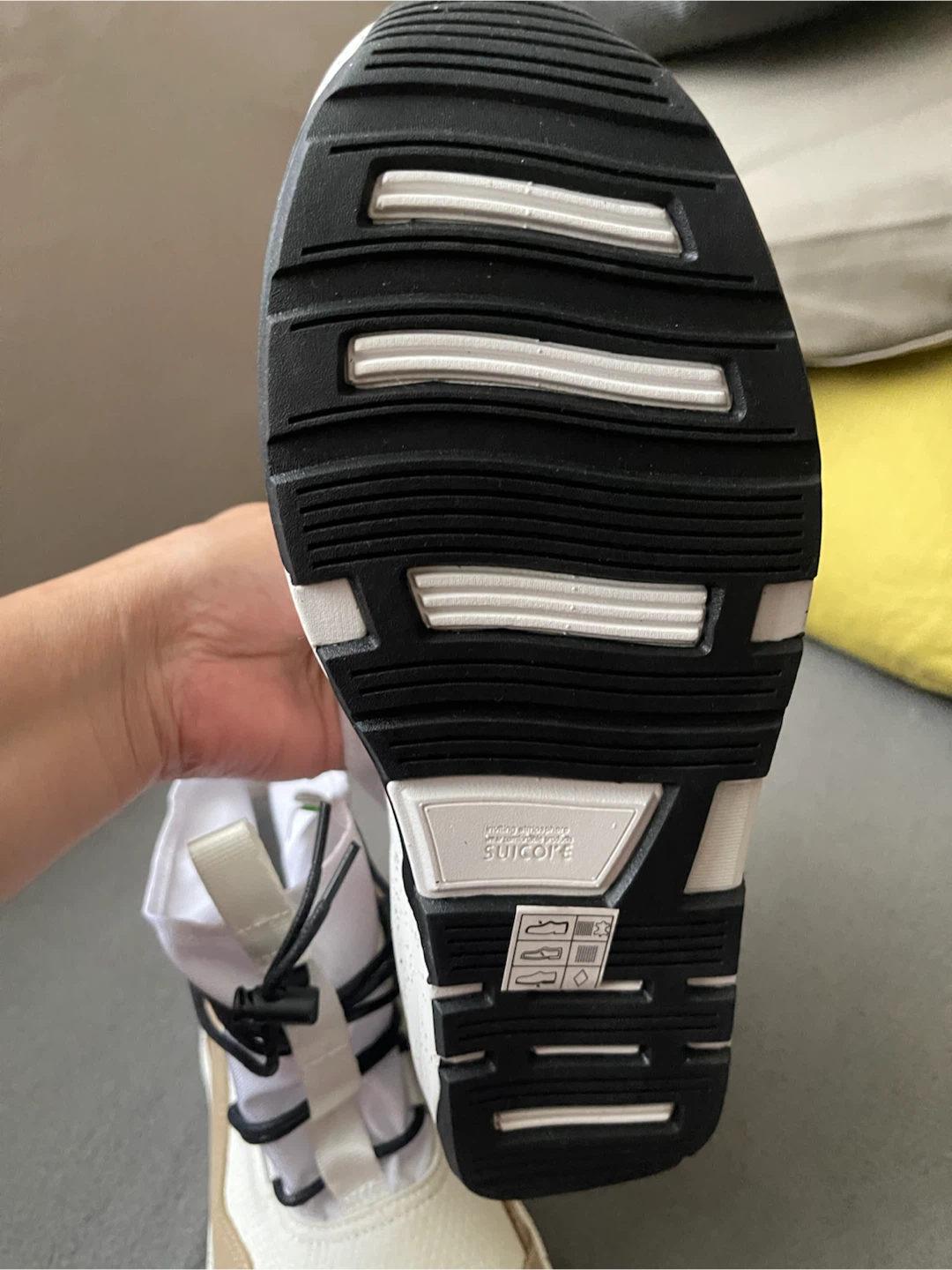 Suicoke White & Tan Sneakers - Size 8 - photo 4