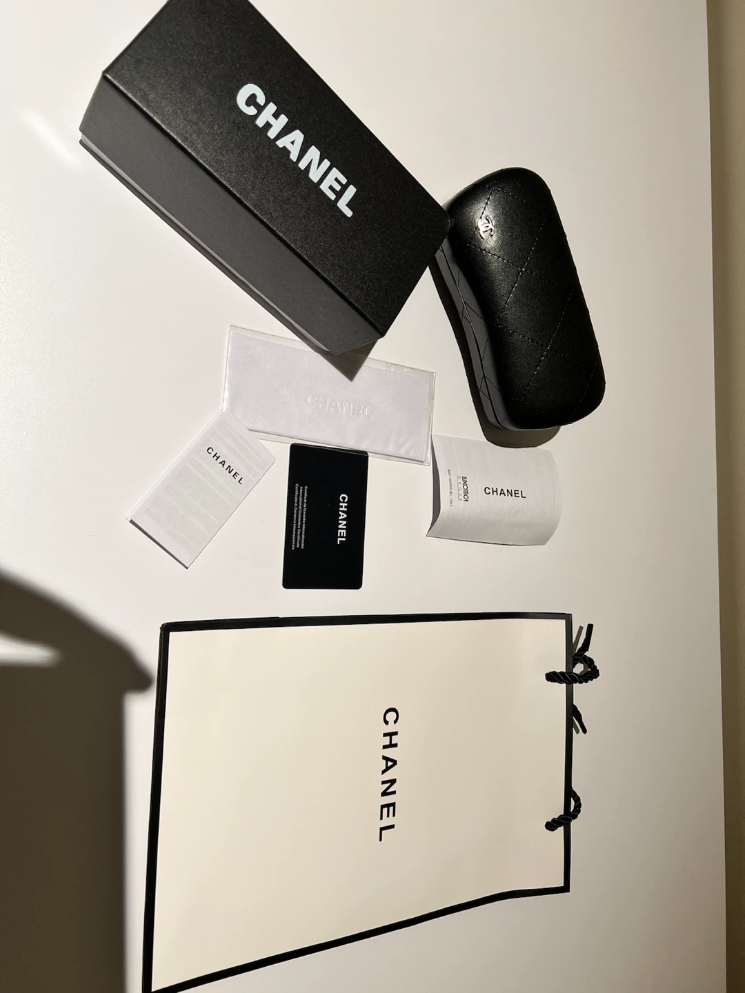 Chanel Sunglasses - photo 3