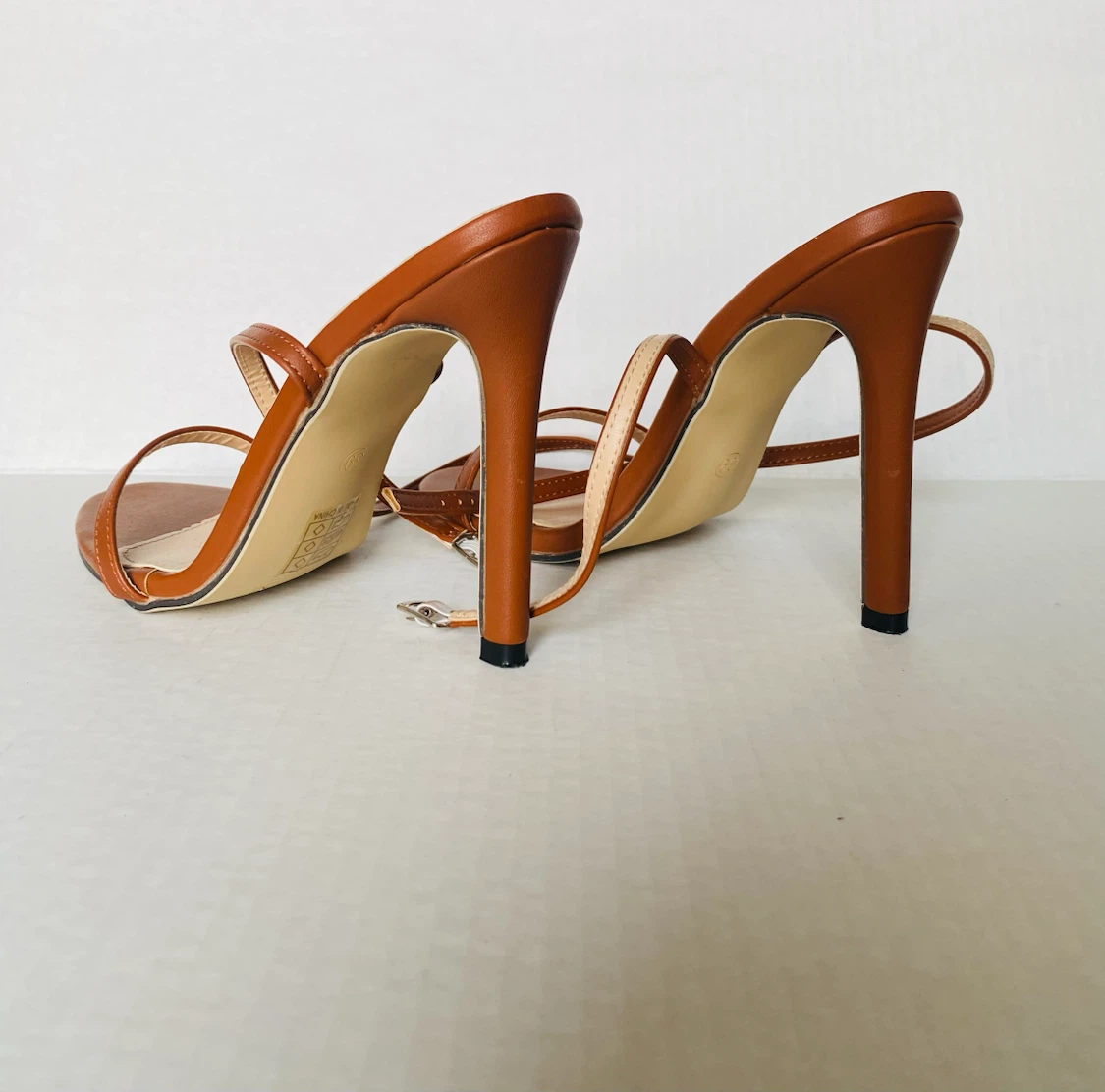 Women’s Brown Ankle Straps Heeled Sandals - photo 2
