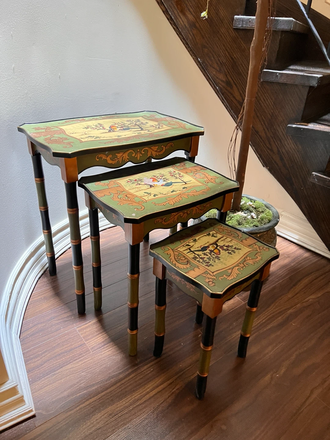 Nesting Tables with Bird Design - photo 3