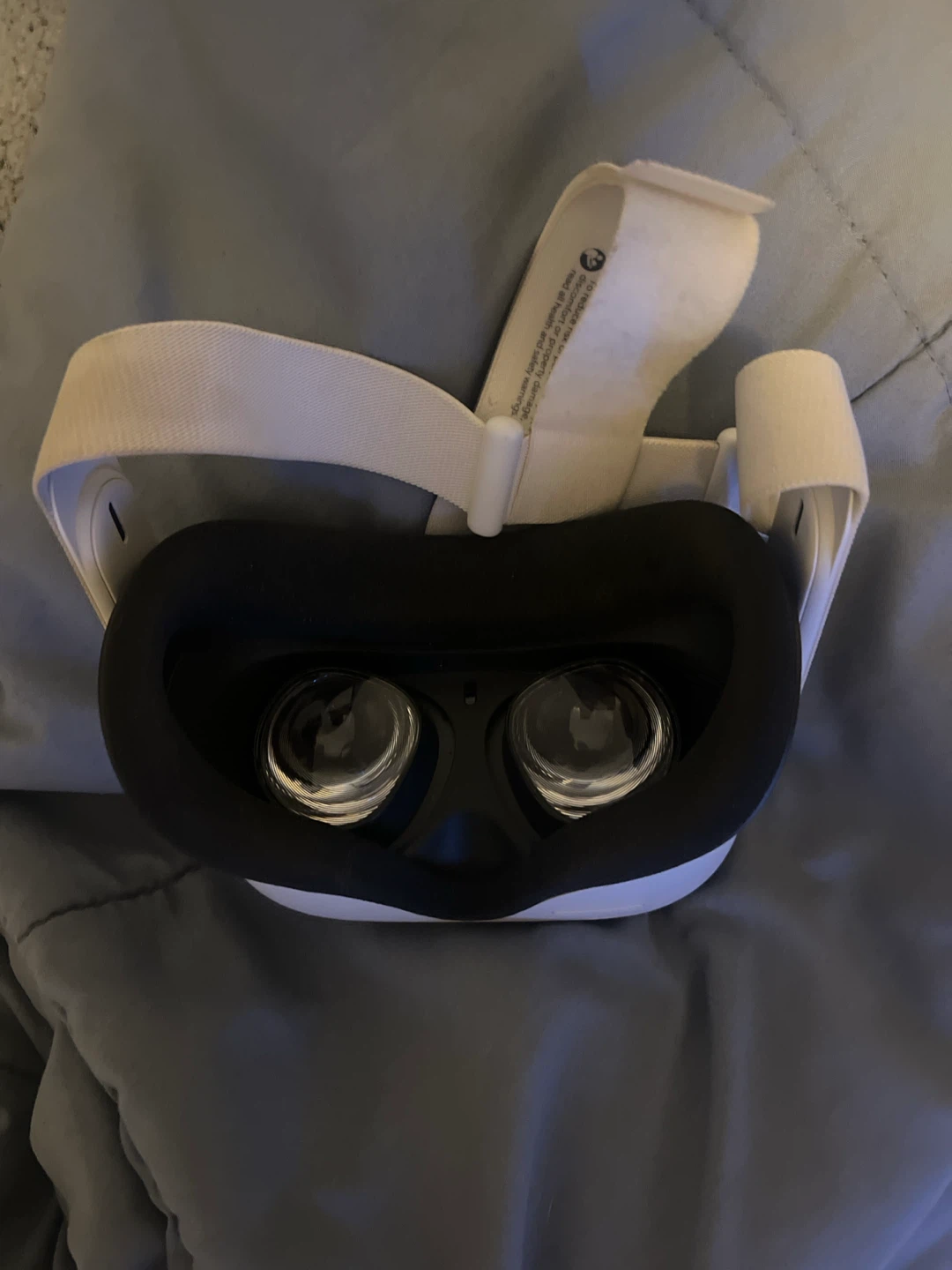 Meta Quest 2 VR 64gb Headset with Controllers - photo 5