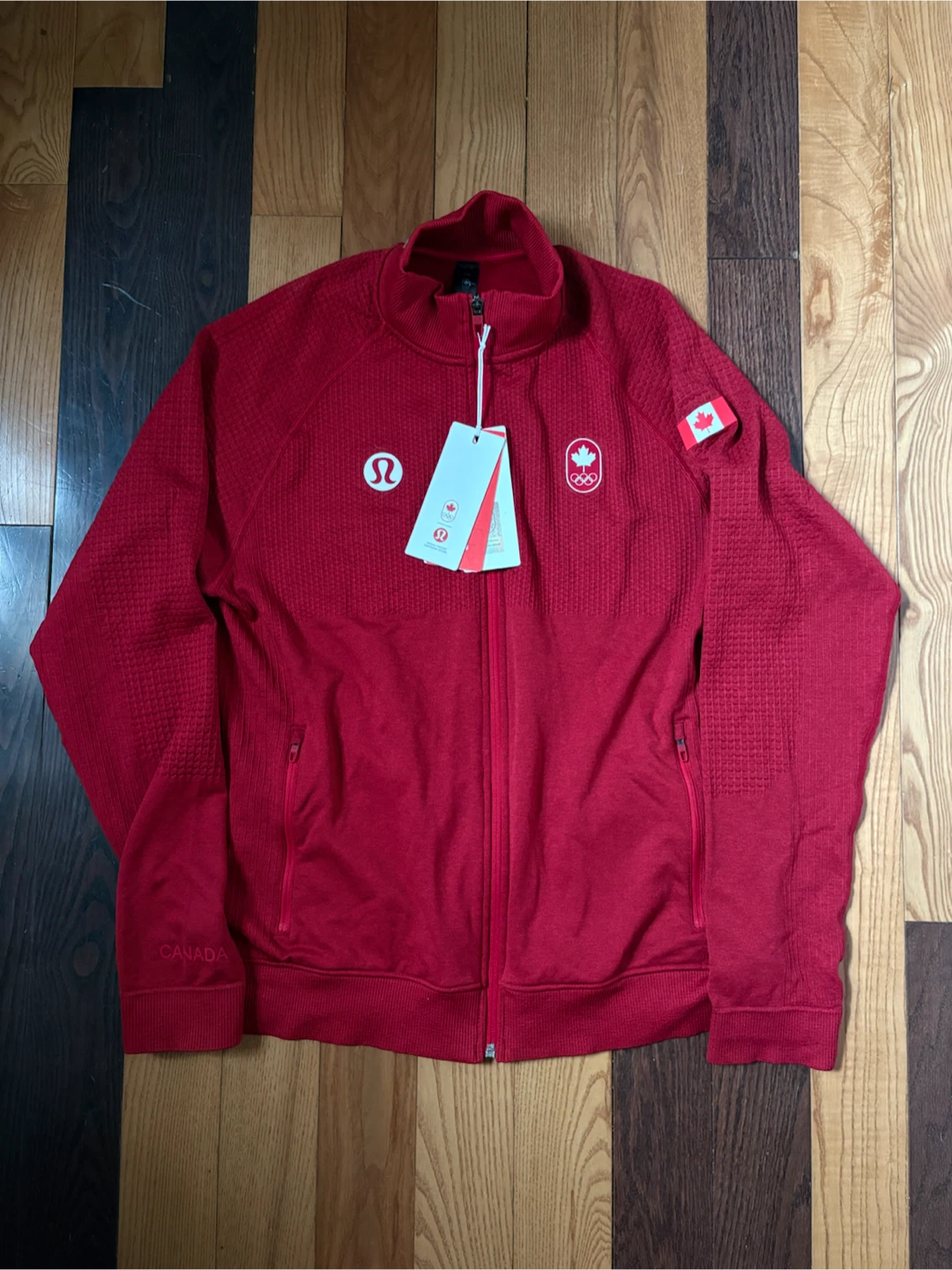 Lululemon Olympics Team Canada quarter zip top L - photo 2
