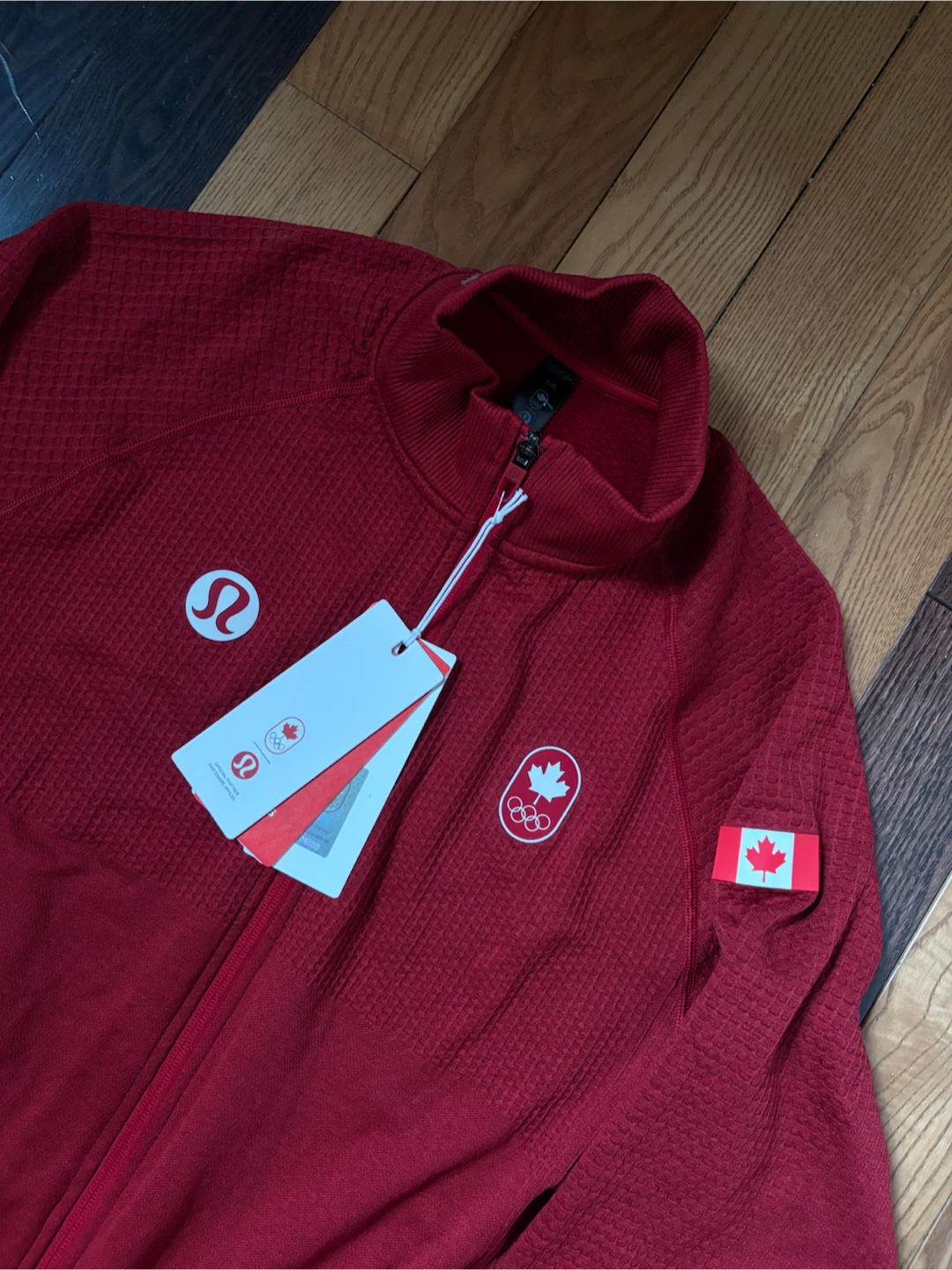Lululemon Olympics Team Canada quarter zip top L - photo 3