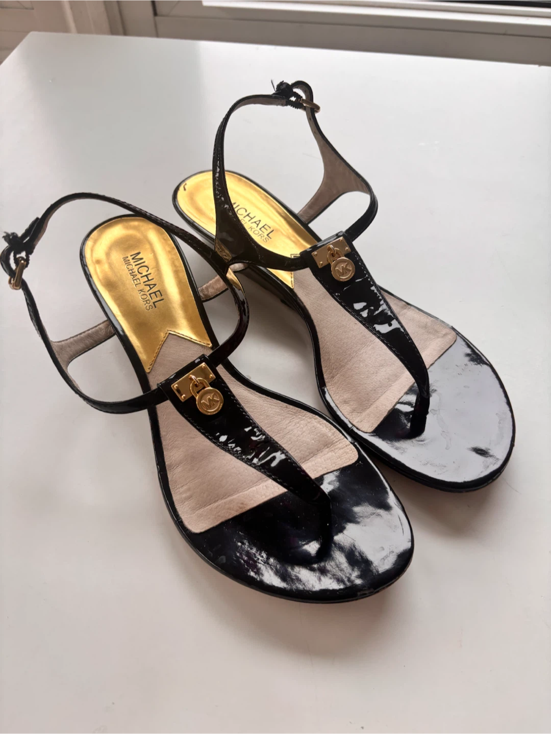 Michael Kors Black Patent Leather T-Strap Sandals Size 9
