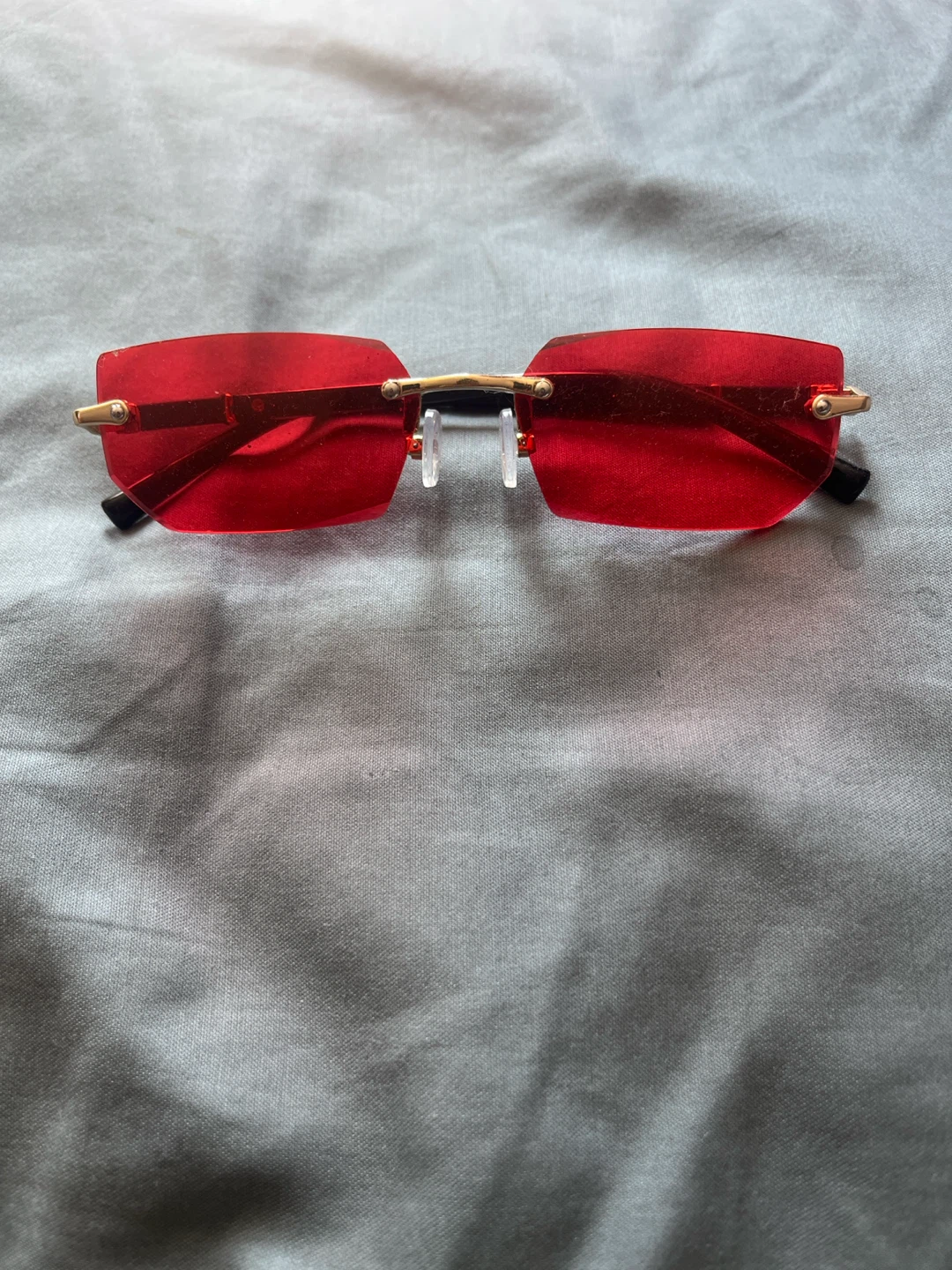 Trendy Red Rimless Sunglasses