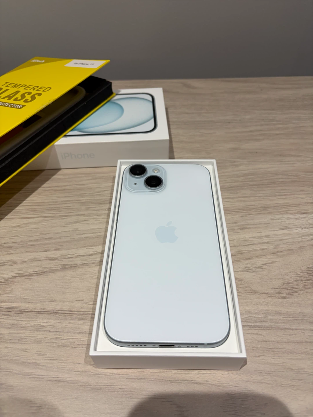 Used iPhone 15 128GB Blue, With Box - photo 2