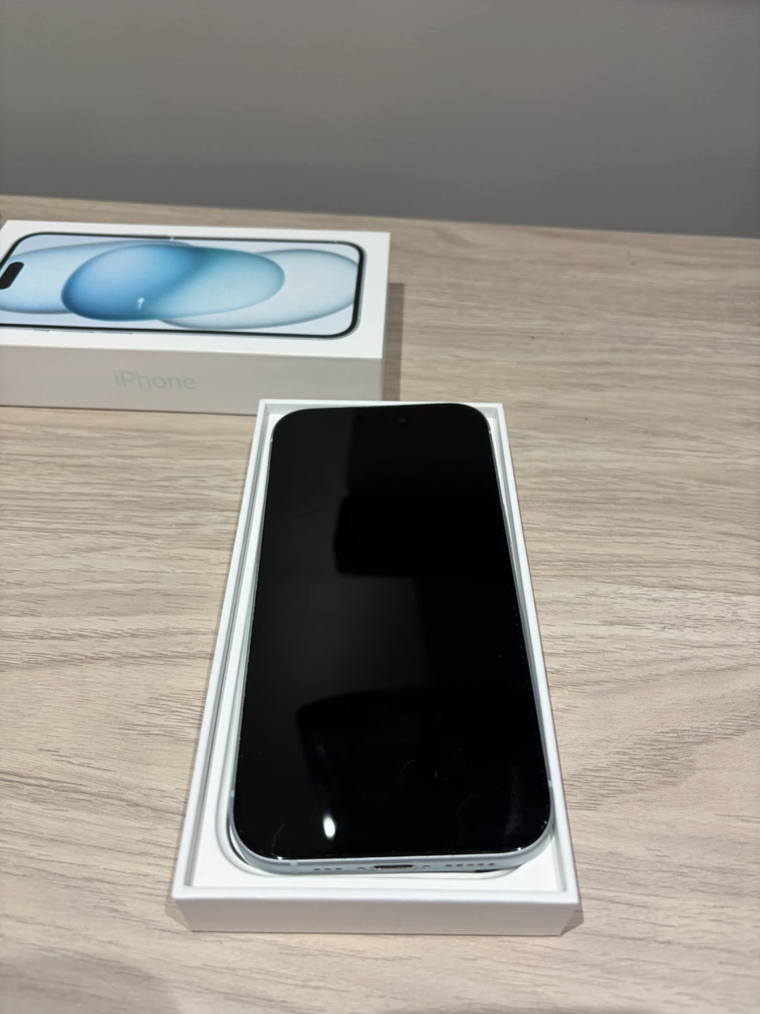 Used iPhone 15 128GB Blue, With Box - photo 4