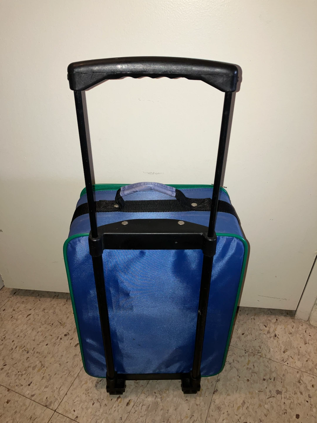 Children's Transportation Rolling Suitcase-16”x12”x6” - photo 2