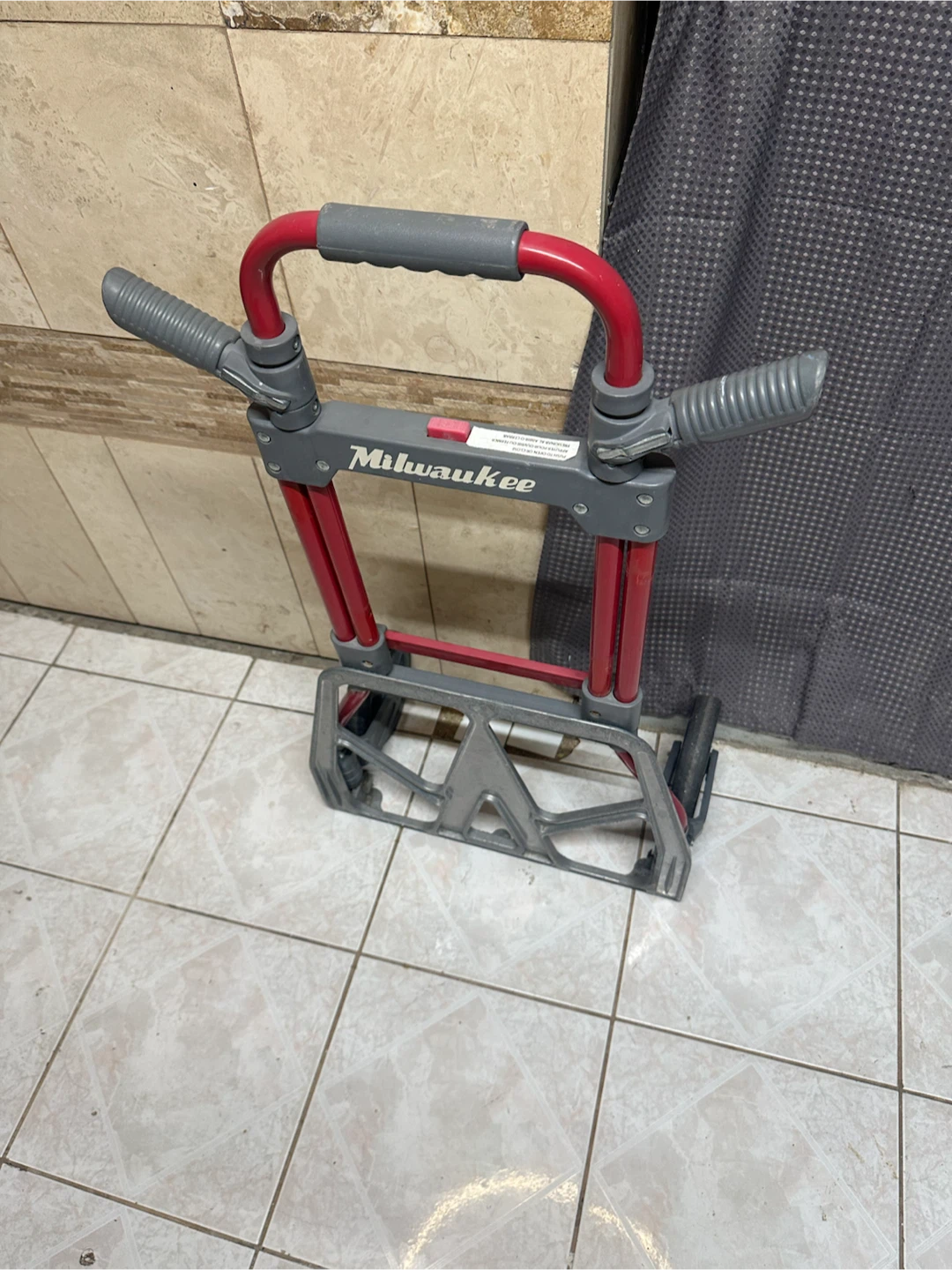 Milwaukee Folding Hand Truck Dolly - photo 3
