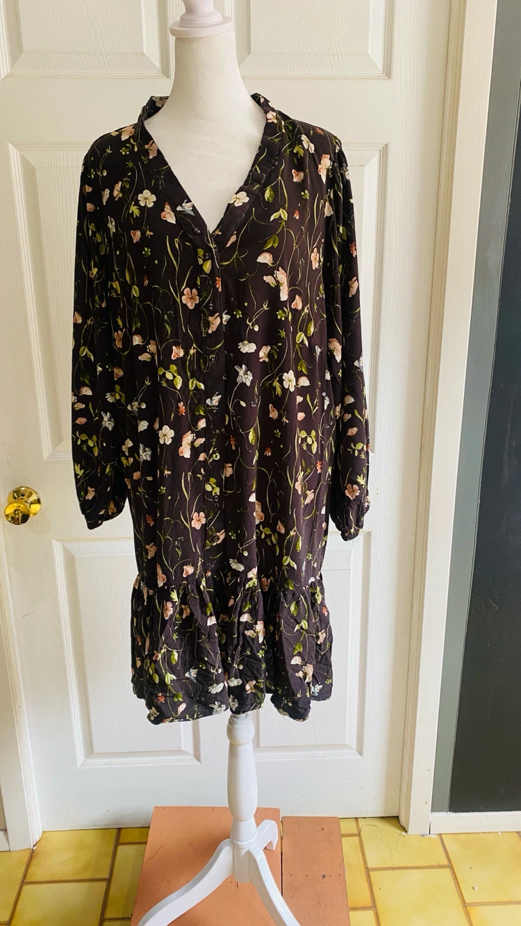 H and M viscose dress size xl - photo 3