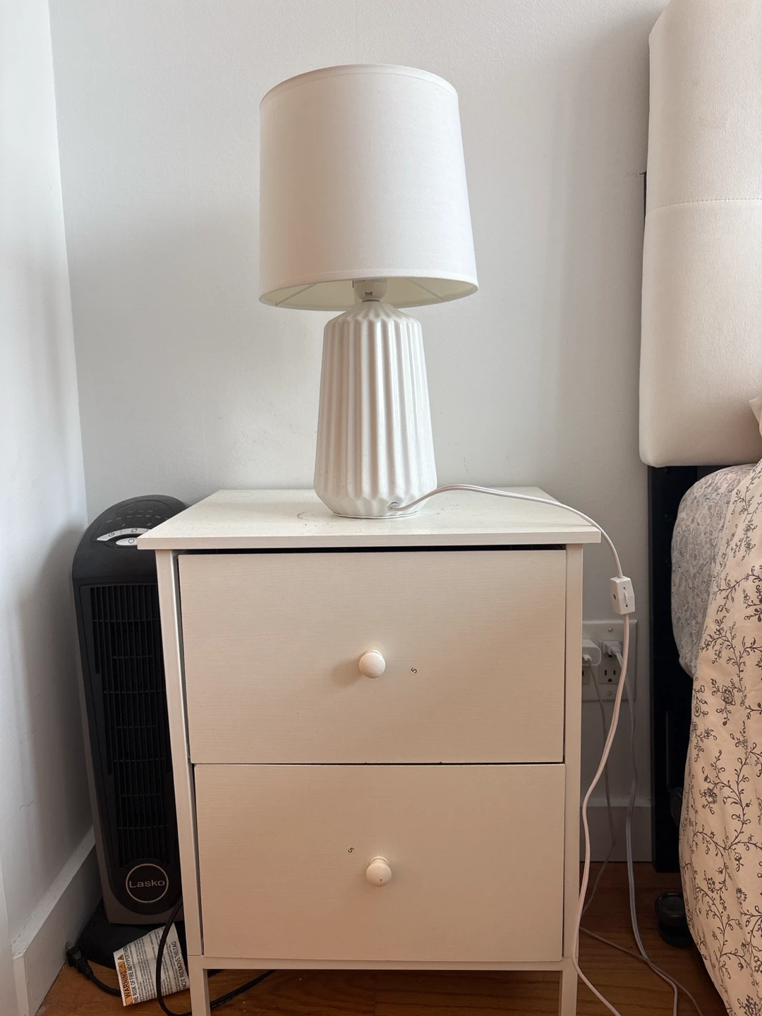 White 2-Drawer Nightstand