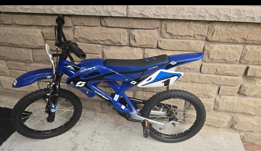 Mongoose Kids Dirt Bike Style Bicycle
