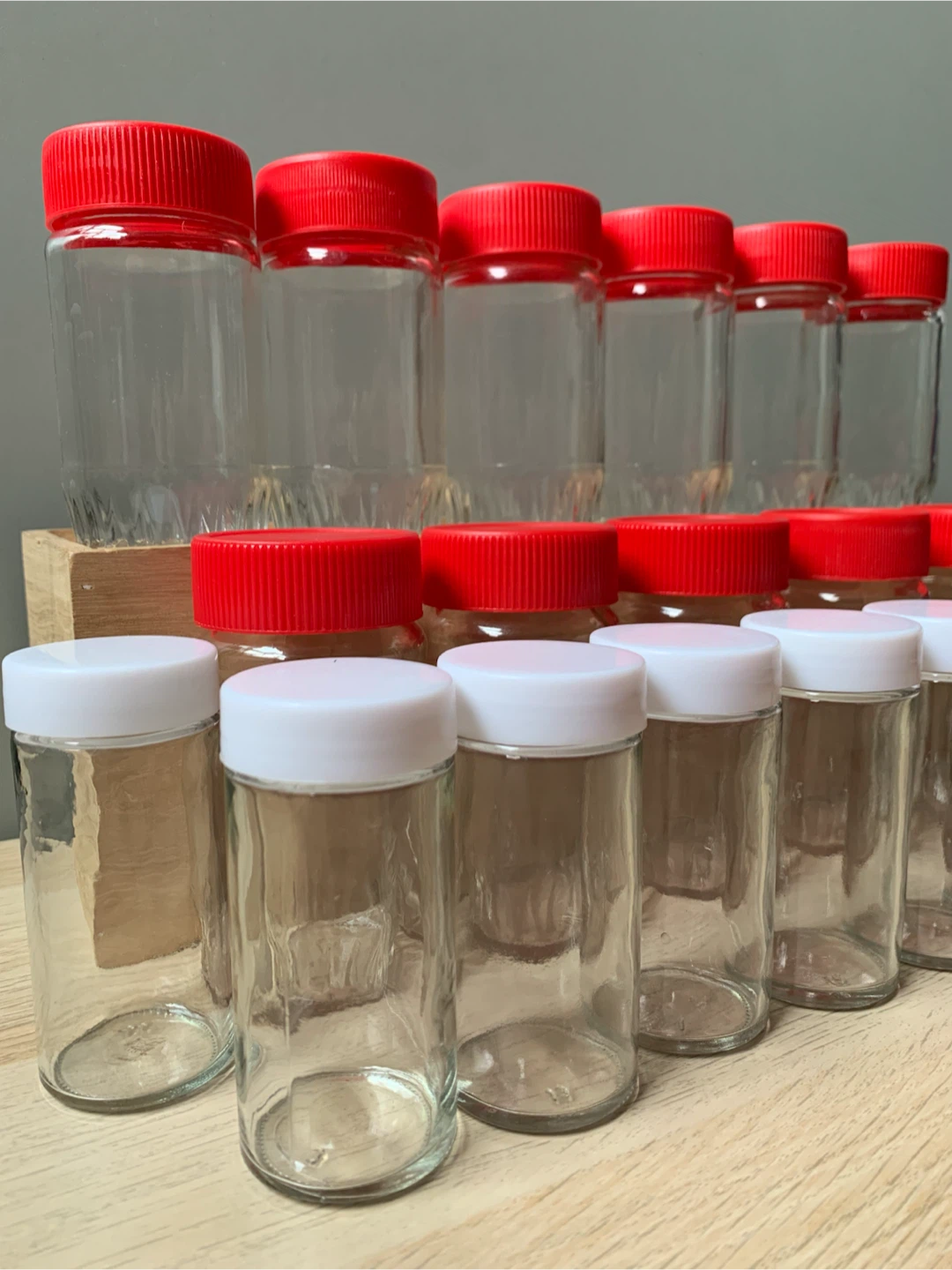 Set of 20 Glass Jars with Lids - photo 3