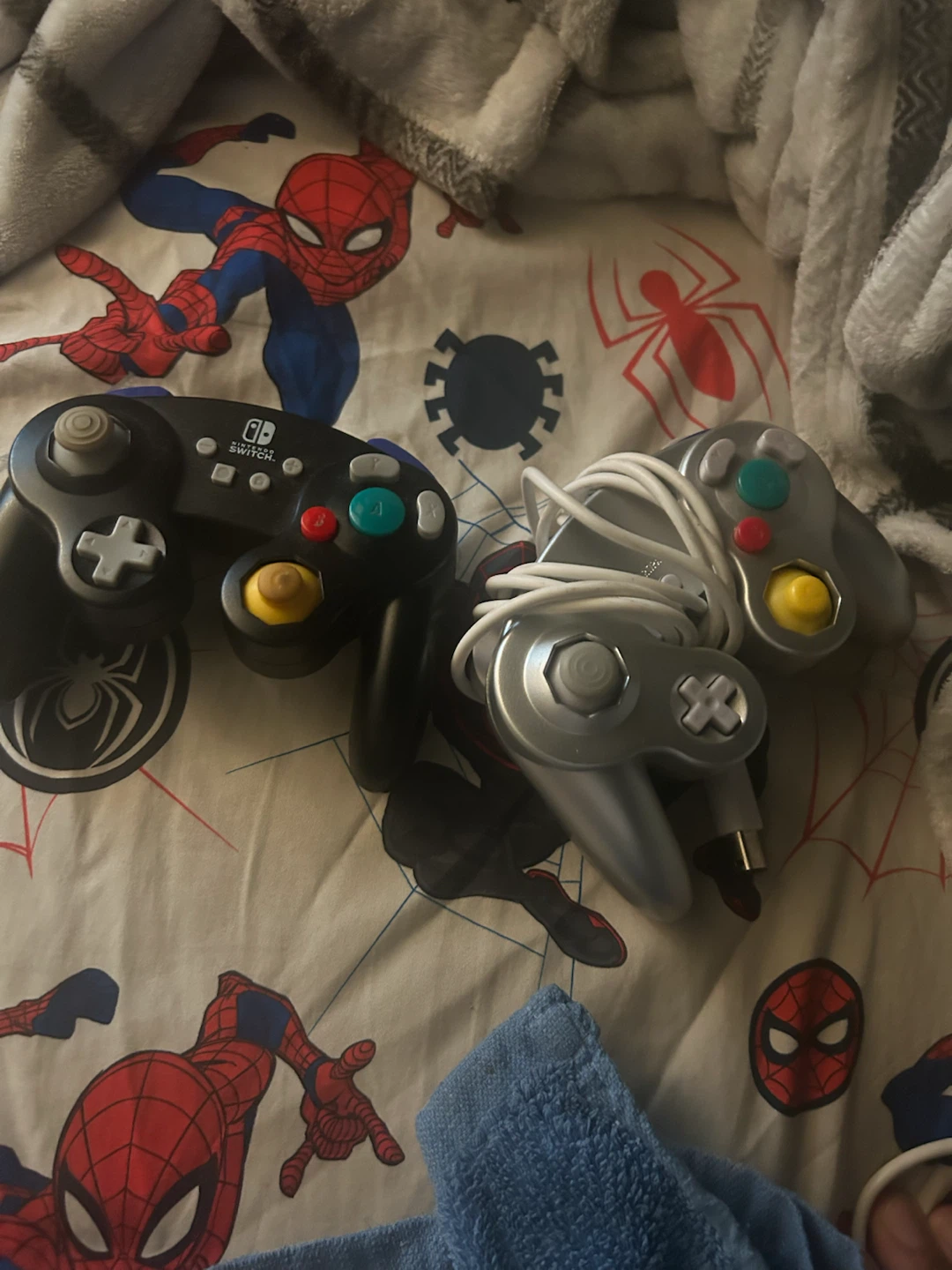 Nintendo Switch GameCube Style Controllers (2) Black & Silver