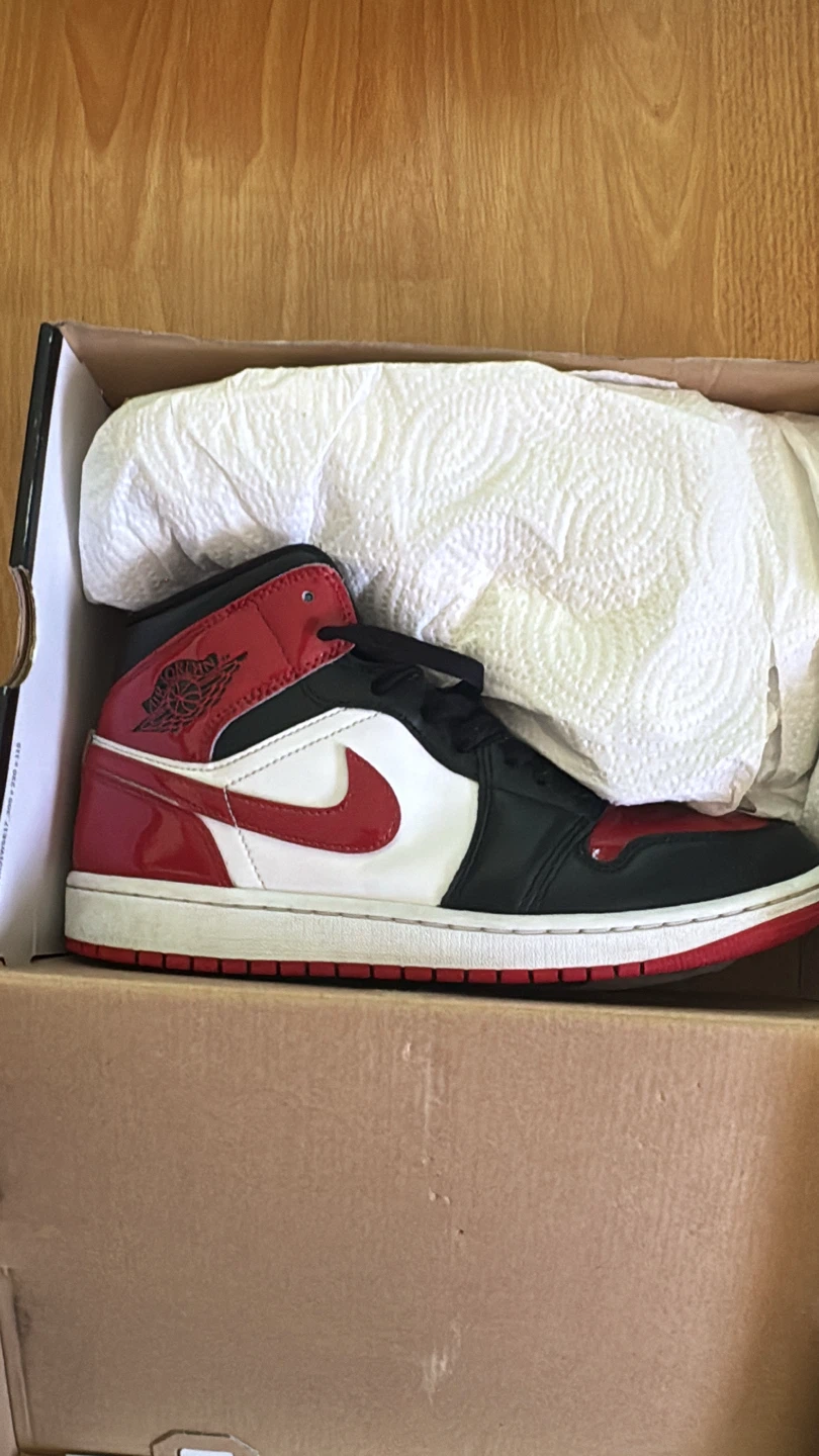 Air Jordan 1 Mid SE Sneakers - photo 3