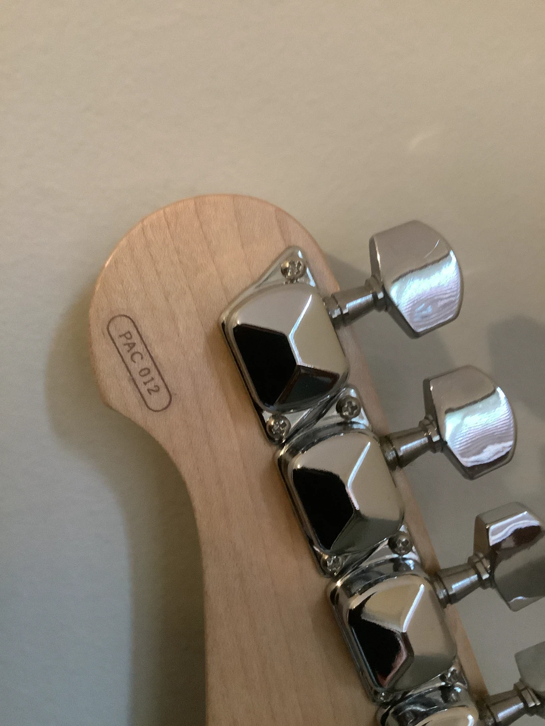 Yamaha Pacifica Electric Guitar - photo 4