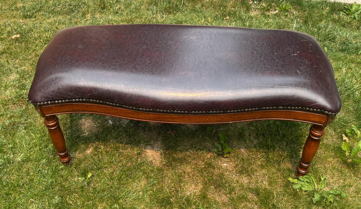 Vintage Leather Upholstered Wooden Bench with carvings - photo 3