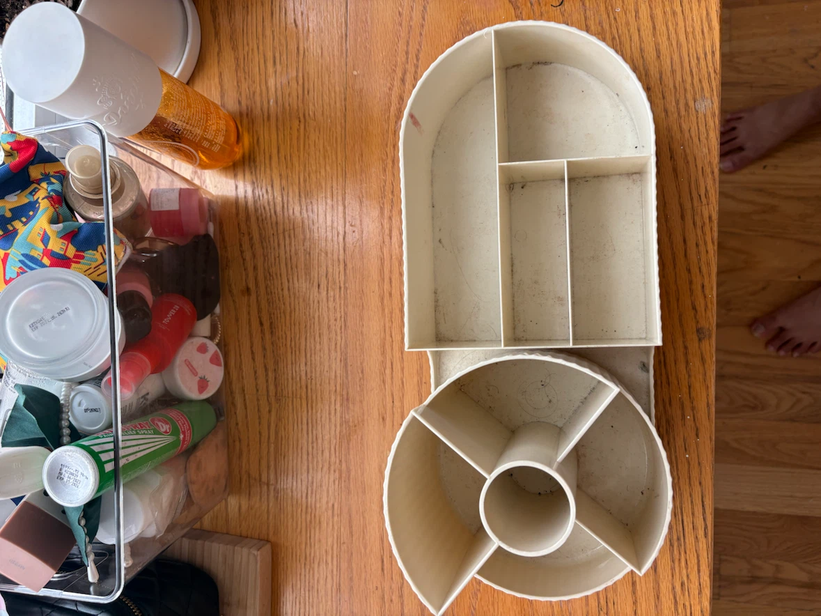 Cream Organizer Desktop Makeup Holder