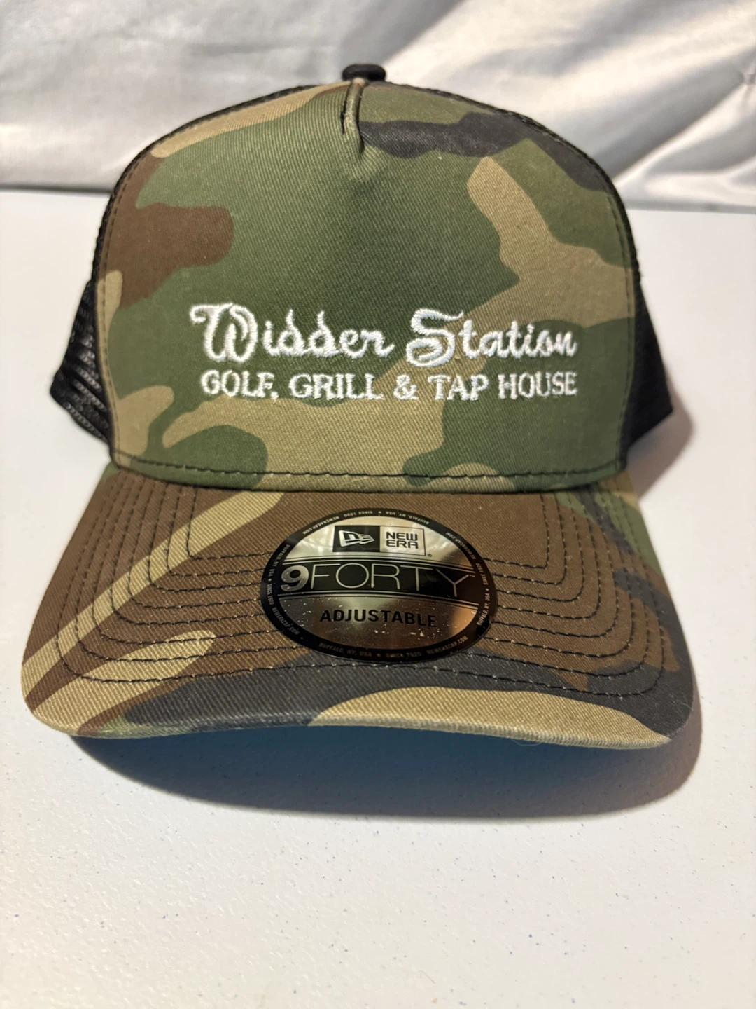 New Era 9FORTY Widder Station Golf Grill & Tap House Trucker Hat