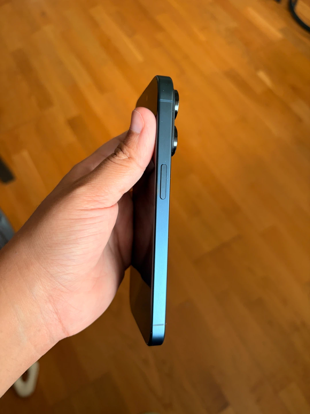 Apple iPhone 15 Pro 128GB Blue Titanium - photo 4