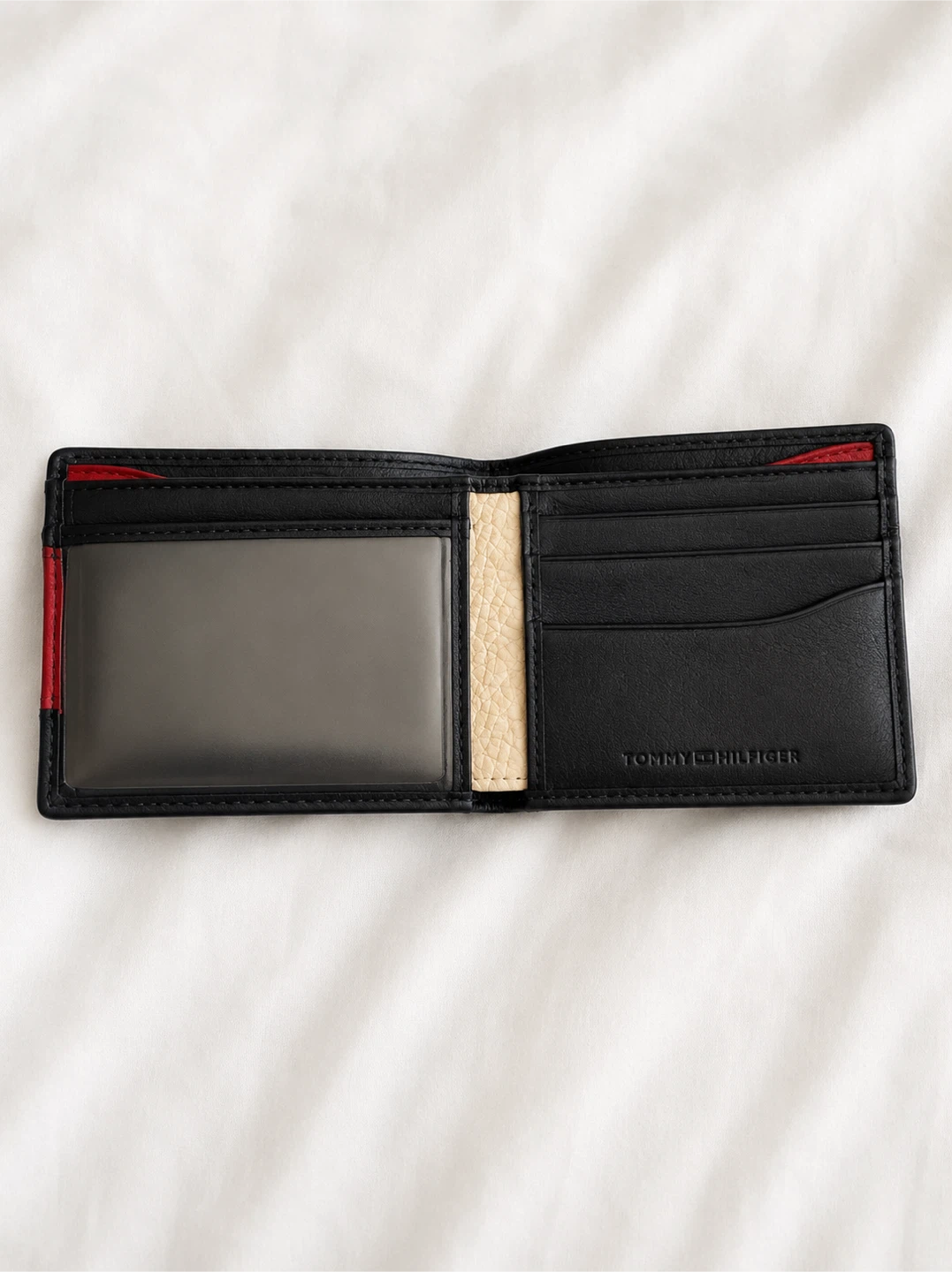 Tommy Hilfiger Bifold Wallet - photo 3