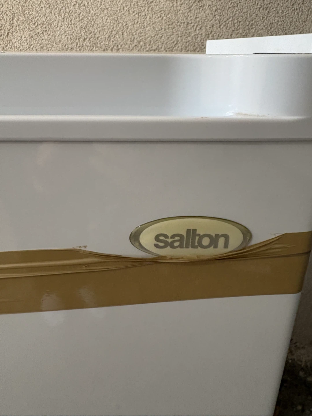 Salton Household Upright Freezer CF2137 - photo 2