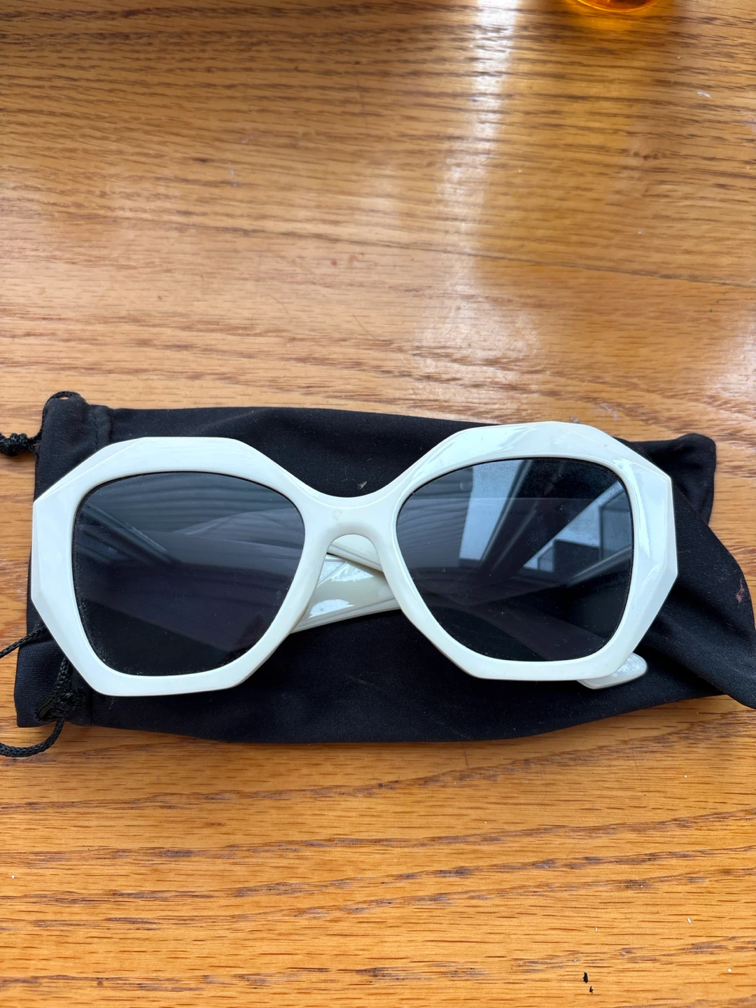 White Fashion Sunglasses