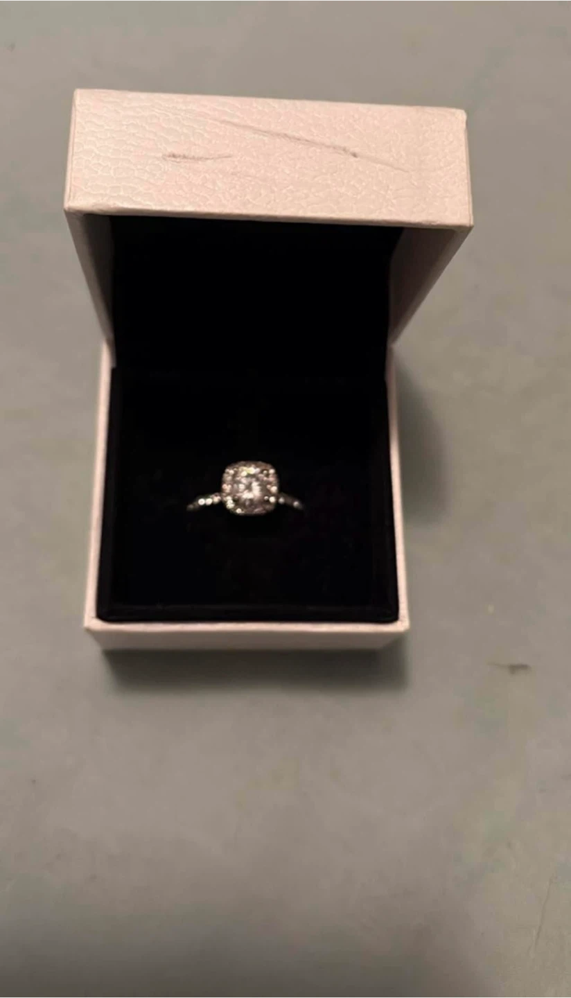 Pandora ring halo size 6 silver