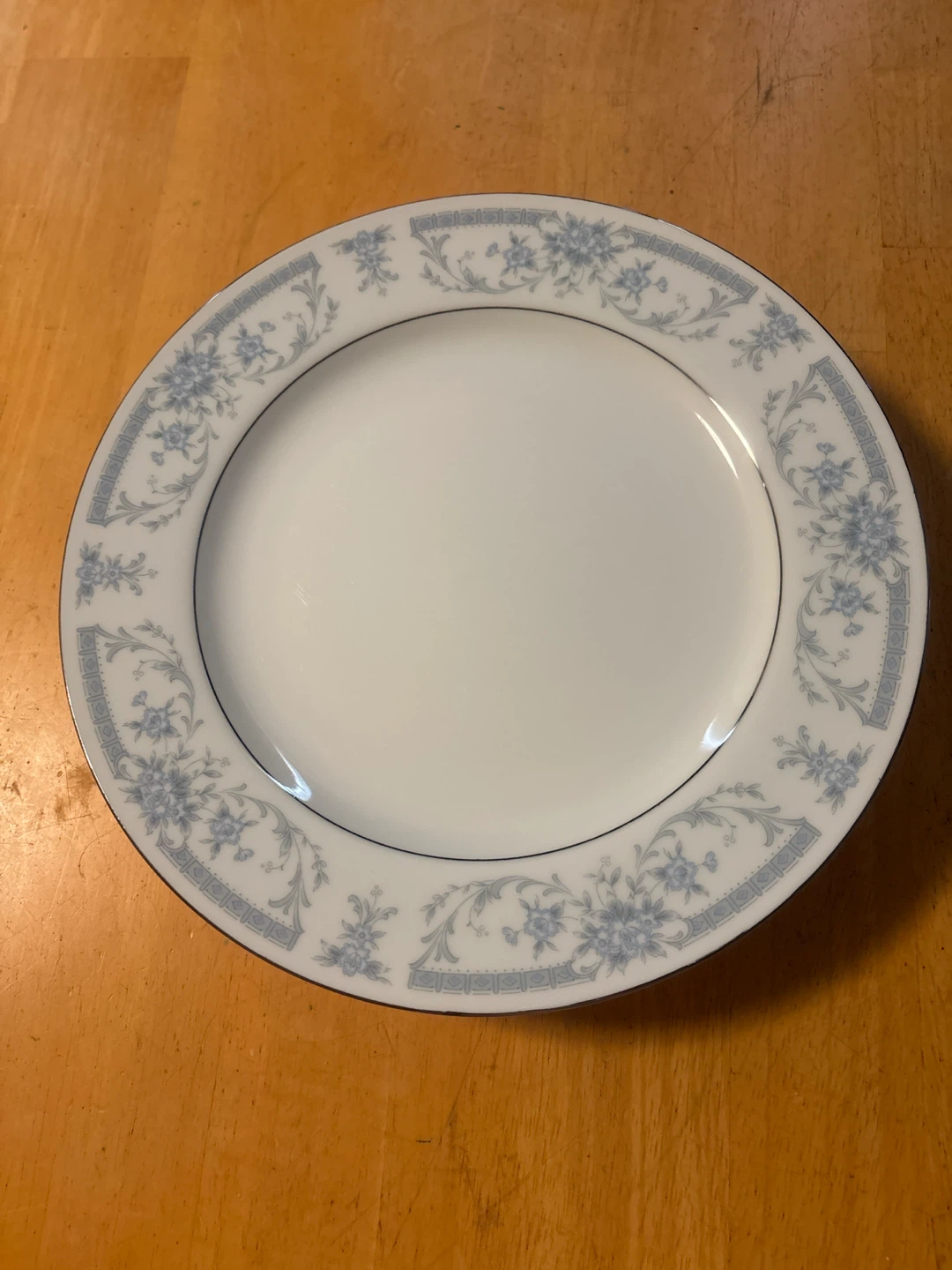 Sheffield Blue Whisper Porcelain Fine China Plates