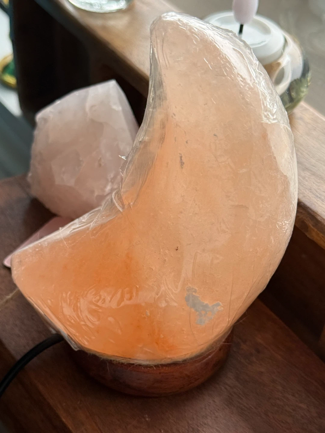 New Himalayan Mini Moon Salt Lamp With USB Cord & Wooden Base - photo 2