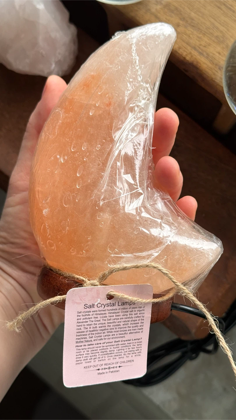 New Himalayan Mini Moon Salt Lamp With USB Cord & Wooden Base - photo 5