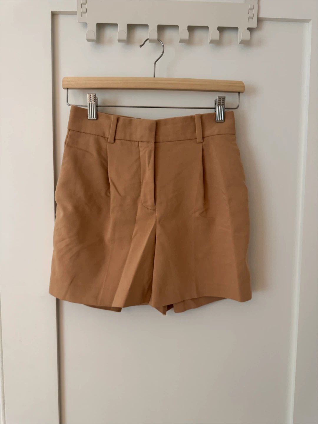 Babaton Atelier Camel Tailored Shorts Size 0