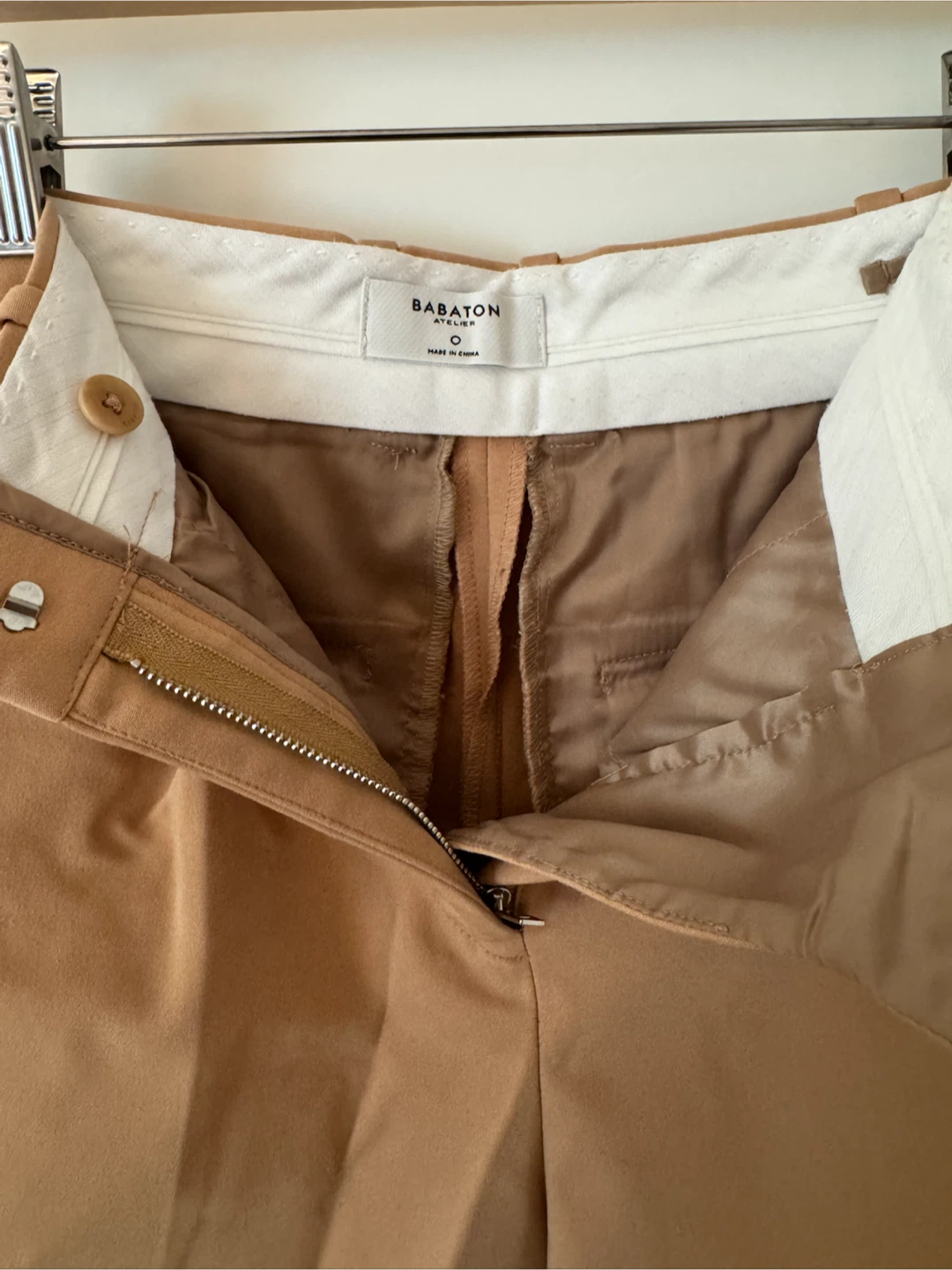 Babaton Atelier Camel Tailored Shorts Size 0 - photo 3