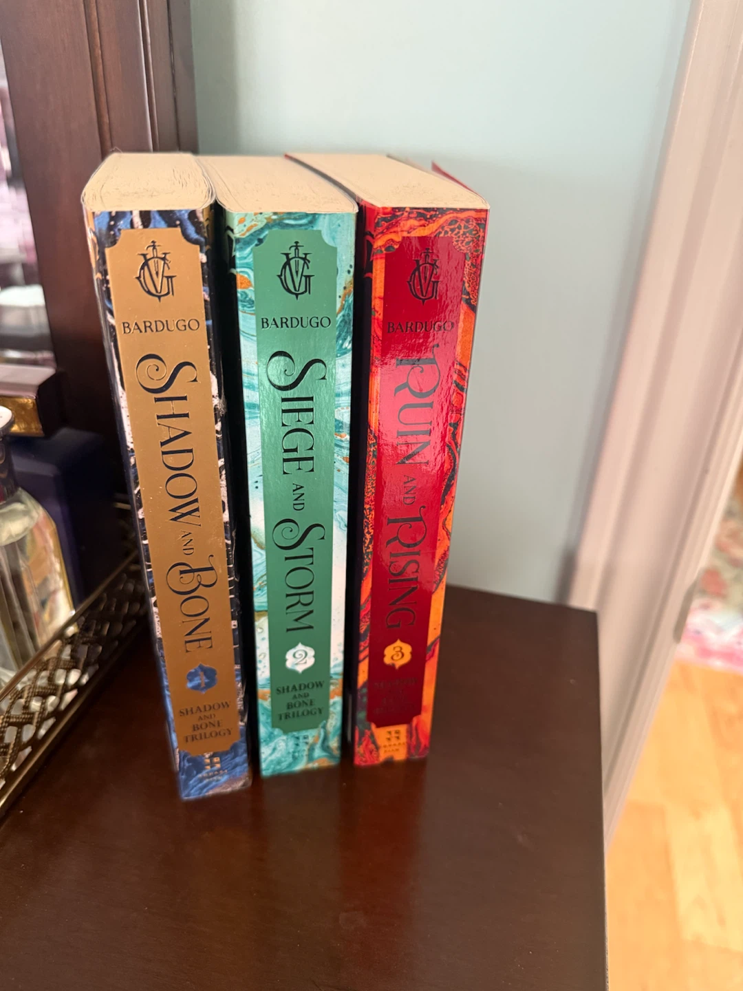 Shadow and bone book set