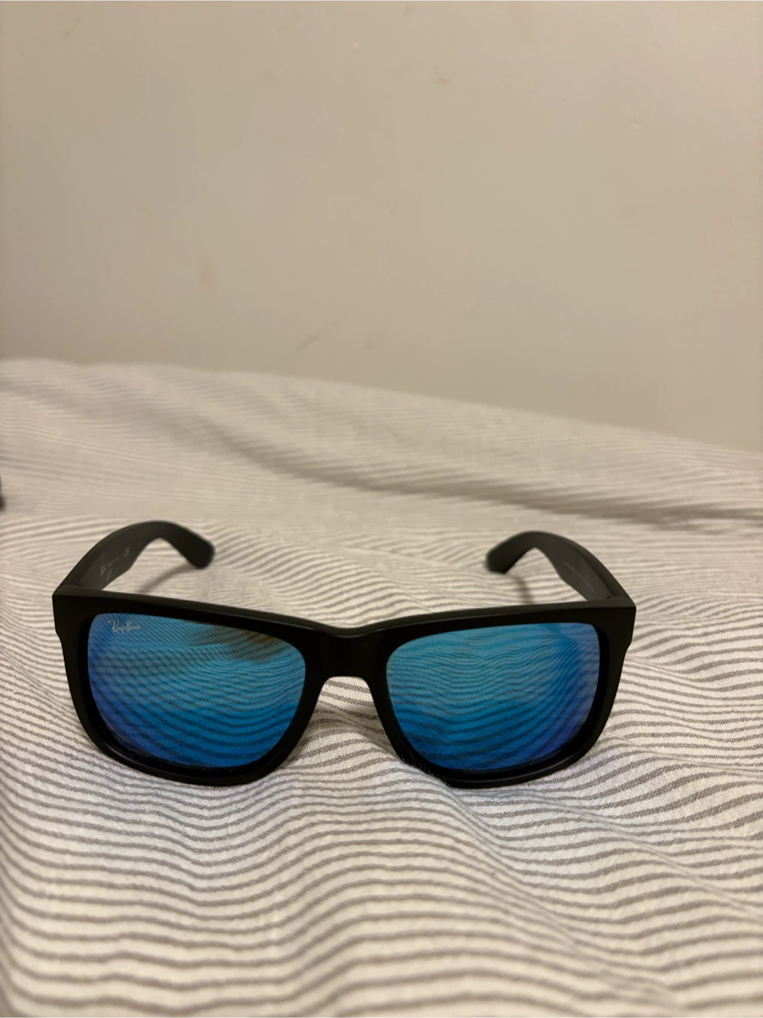 Ray-Ban Justin RB4165 Sunglasses