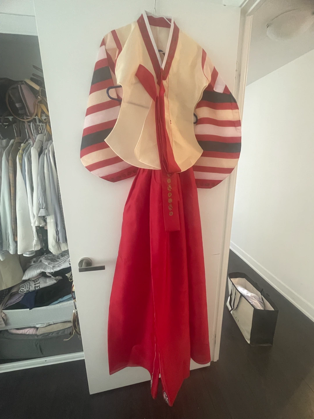 Beautiful Classic Korean Hanbok Full Set