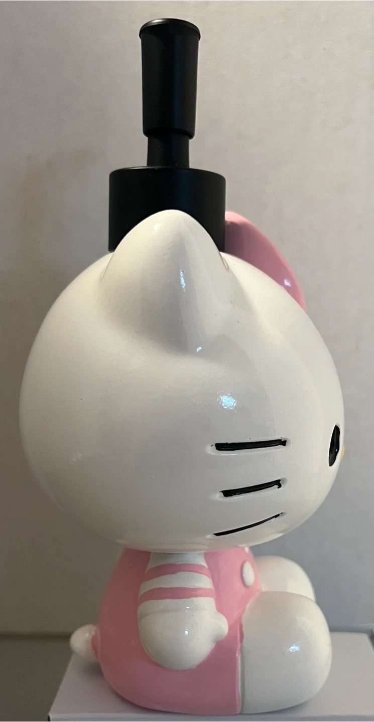 Hello Kitty Ceramic Soap Dispenser - photo 4