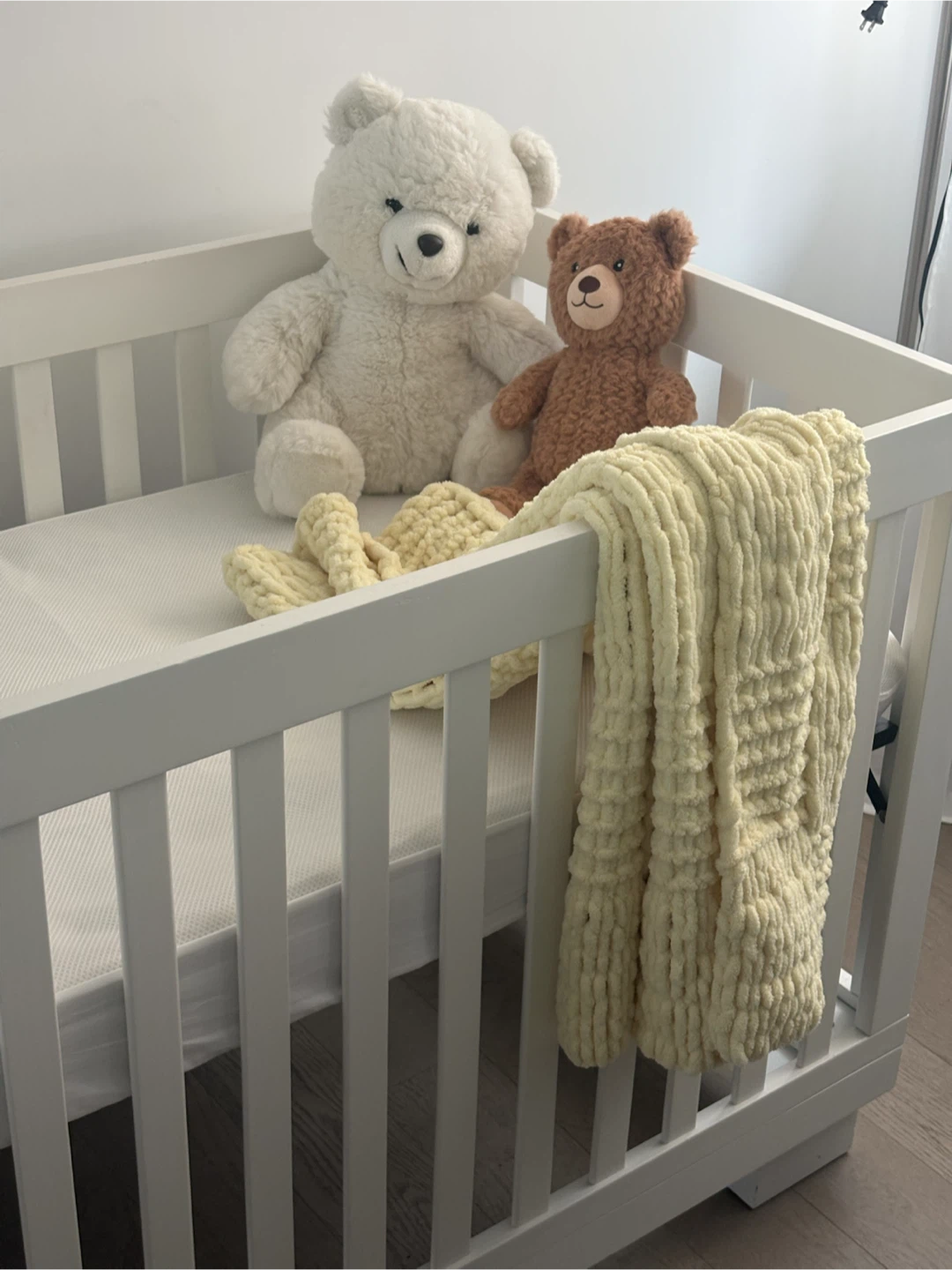 White Baby Crib