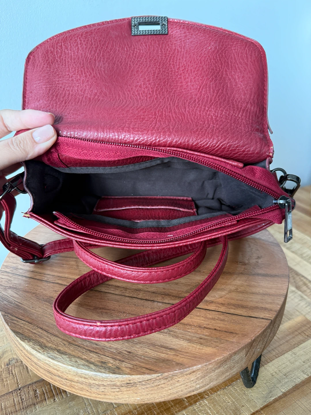 Red crossbody purse - photo 2
