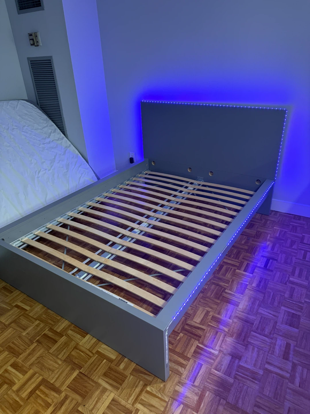 IKEA Double / FULL Bed frame (MALM) WOODEN - photo 2