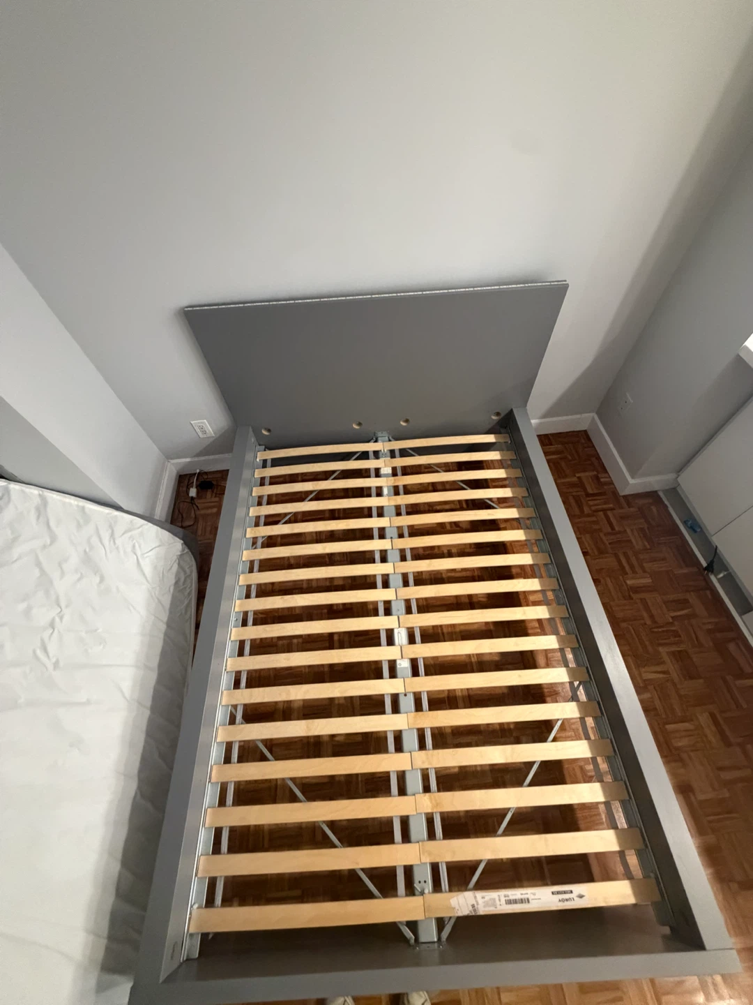 IKEA Double / FULL Bed frame (MALM) WOODEN - photo 3