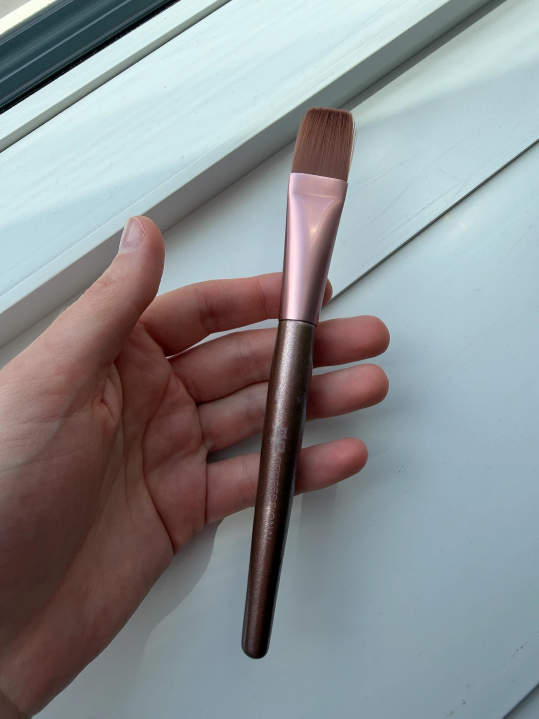 PROFESSIONAL Foundation Brush