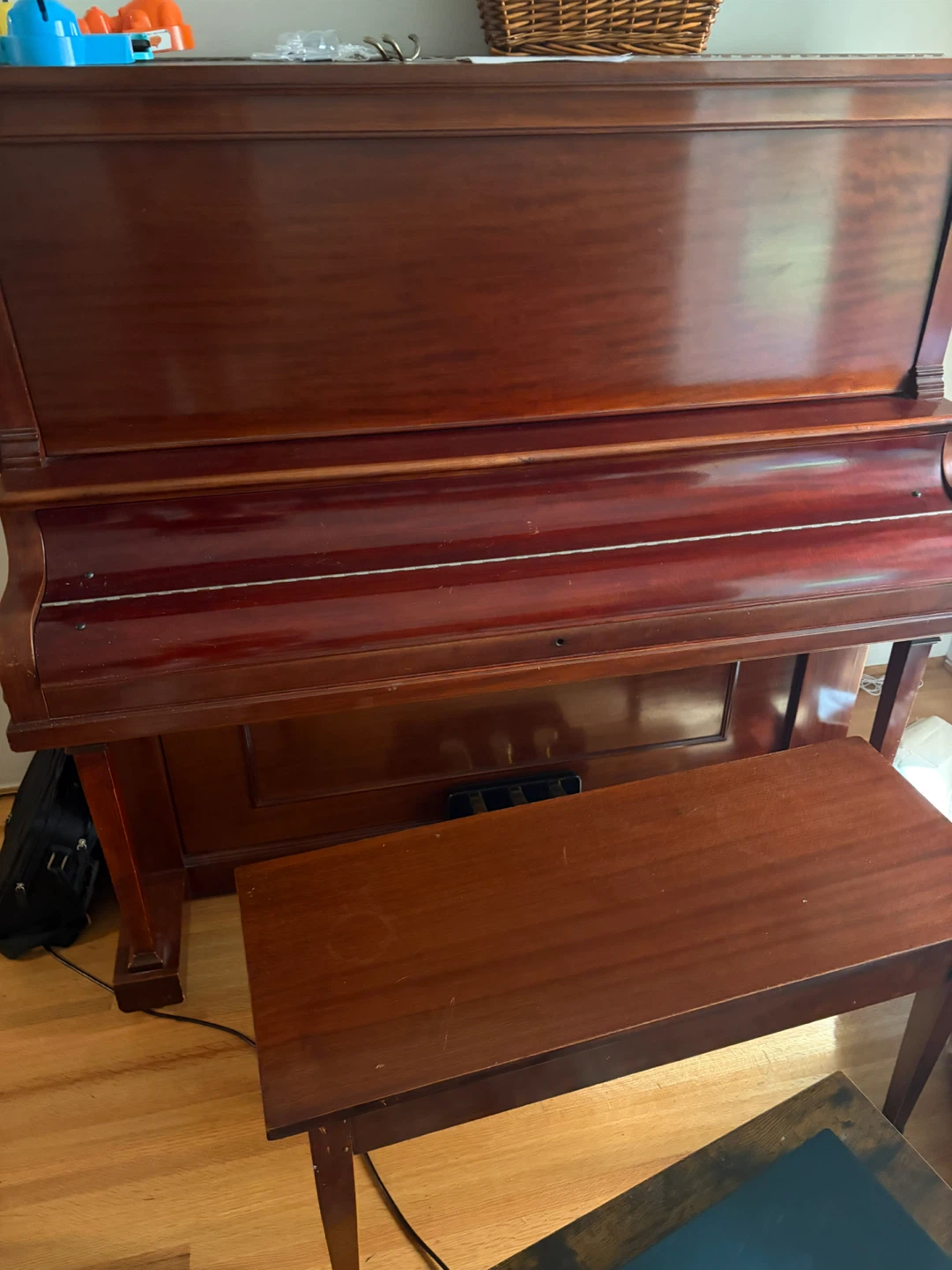 Piano and bench - photo 2
