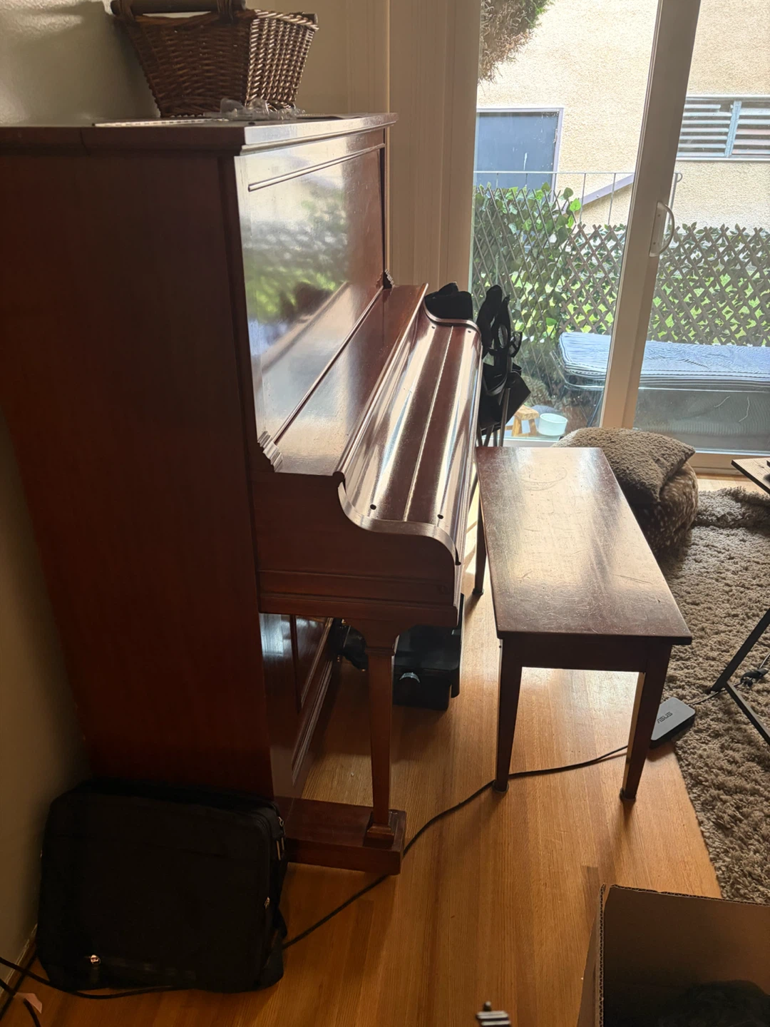Piano and bench - photo 3