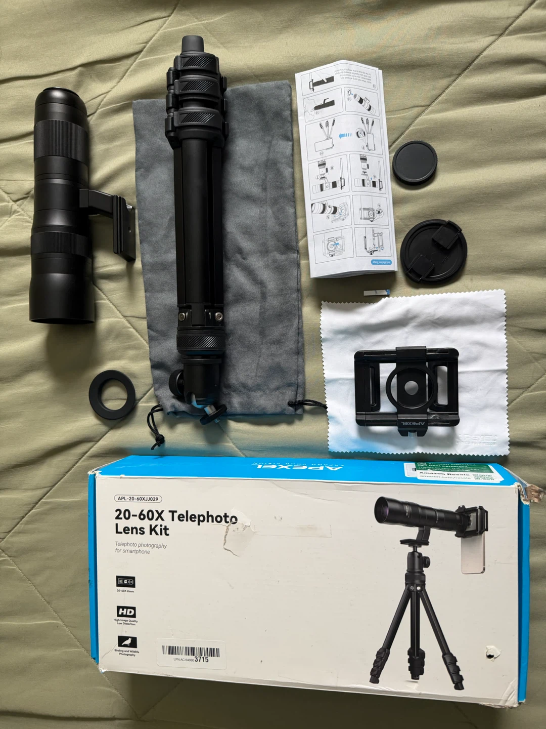 Apexel 20-60X Telephoto Lens Kit for Smartphones